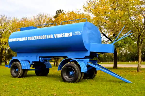 acoplado tanque regador