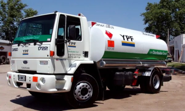 cisterna combustible